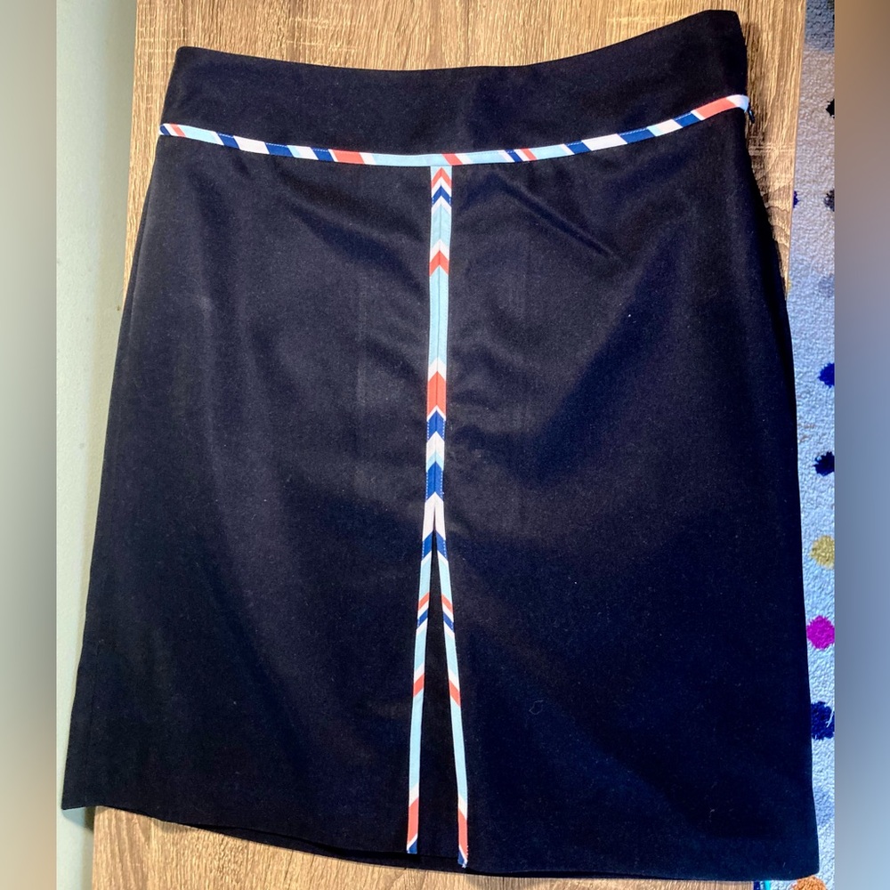 Vintage LOFT Women’s Navy Knee length Pencil Skirt Multicolor Accents Size 6